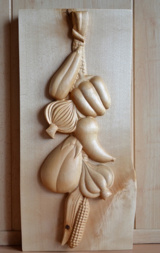 Резное панно из дерева "Овощной натюрморт" - Берёза