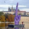 Чешский художник Давид Черны признан виновным в клевете и заплатит штраф